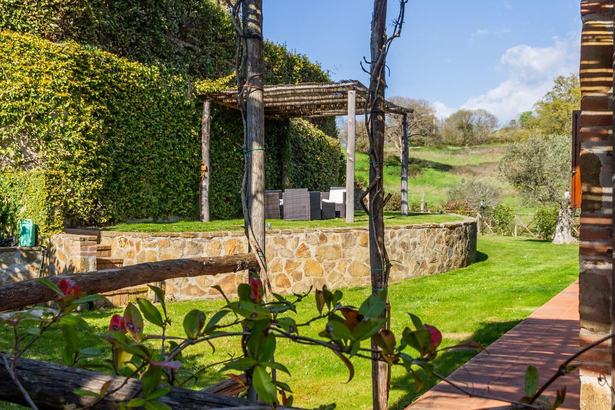 Home With A View In Scansano, Tuscany מראה חיצוני תמונה